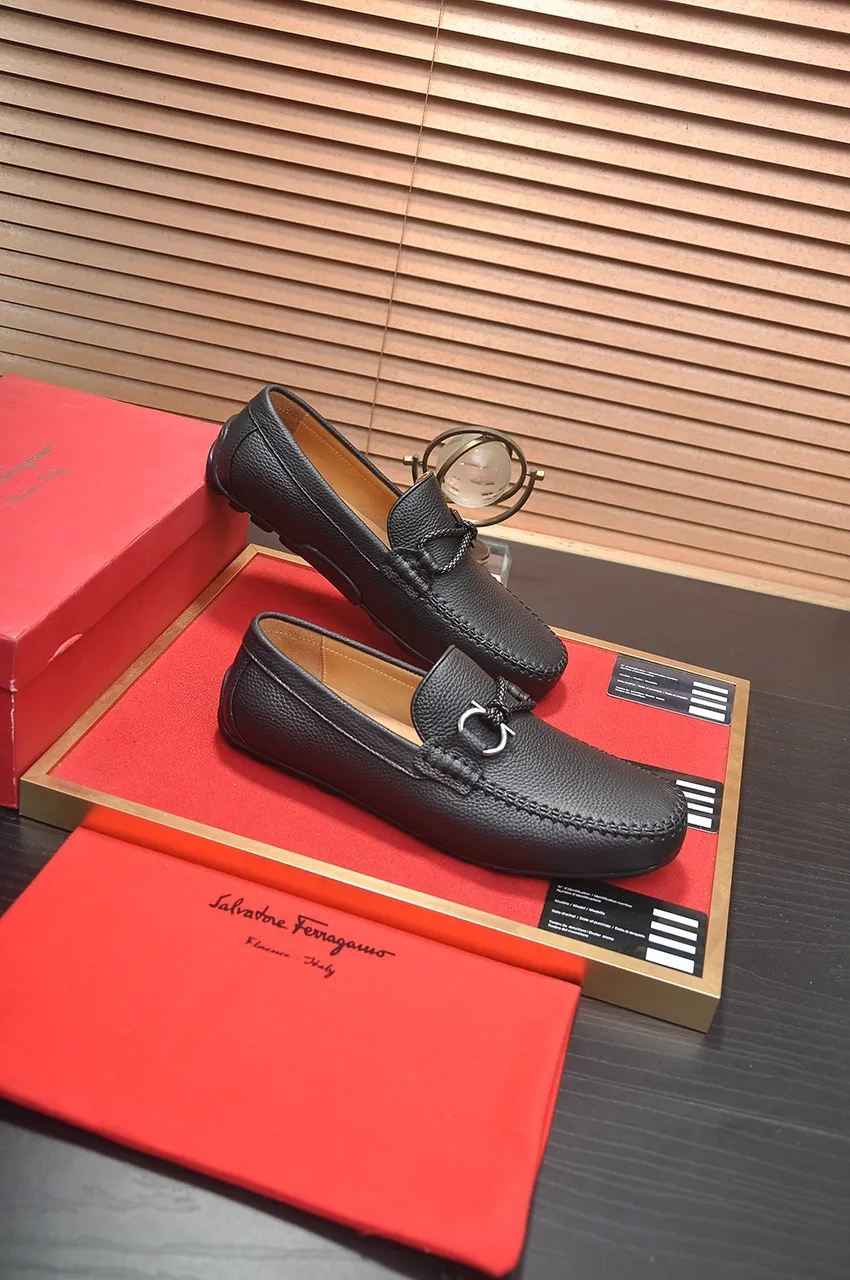 Men's shoes 💰480💶 [Ferragamo/Ferragamo] The latest model in the counter. Original imported open-sided fine cowhide hand-woven + imported 🐂 cowhide + original luxury metal buckle + original combination outsole. No pressure in comparison 38--44🎉